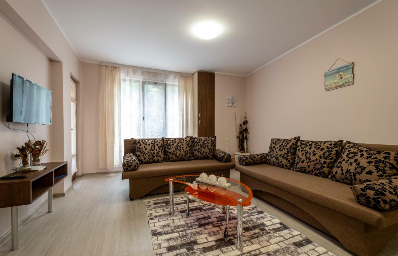 Alex Apartment ヴェリングラード エクステリア 写真